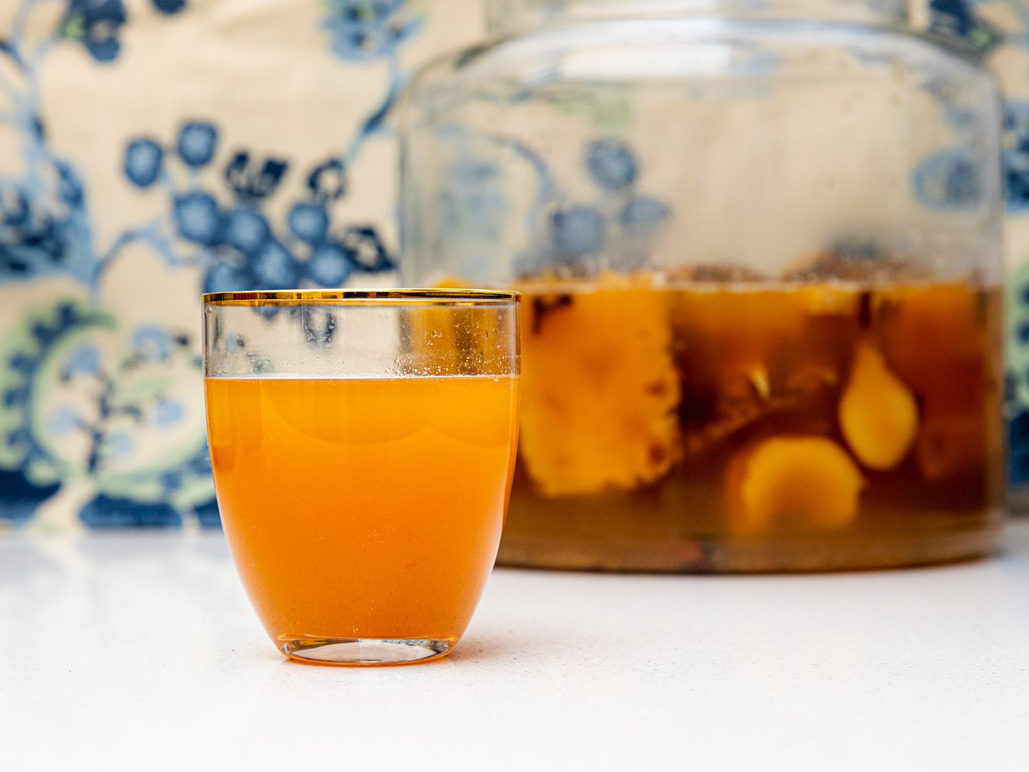 Tepache (Mexican Fermented Pineapple Drink)