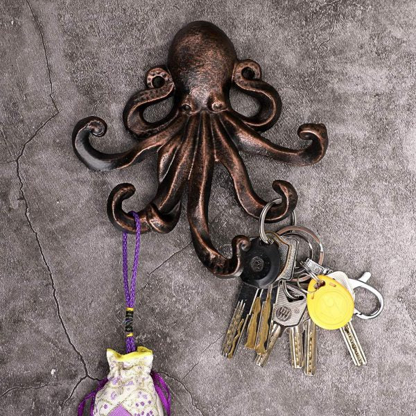 Need an extra hand (or tentacle) to hold your things? Let this cute octopus help!