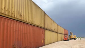 Outgoing Arizona Gov. Ducey piles shipping containers at Mexican border as he prepares to leave office