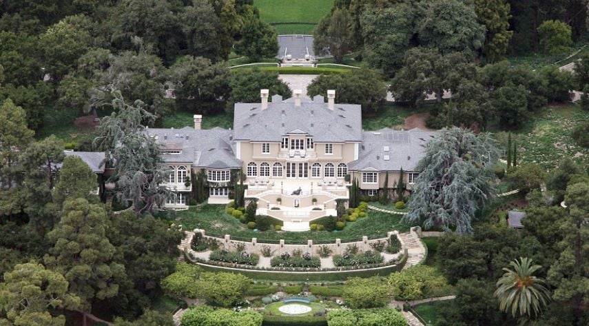 20 Photos of Oprah Winfrey’s $90 Million Montecito Home