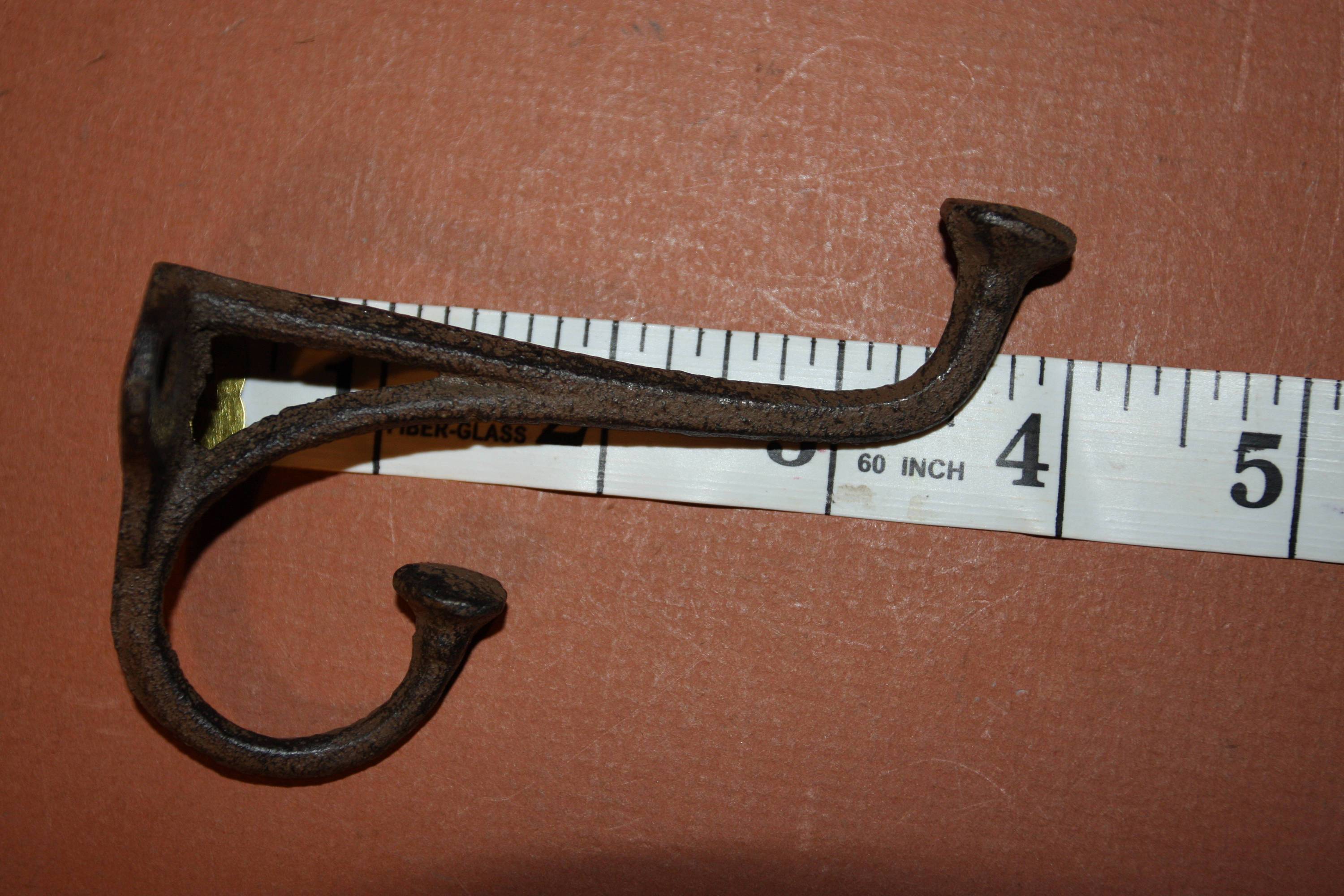 Rustic Country Group Meeting Room Coat & Hat Wall Hooks Cast Iron, 3 1/2 inch H-06