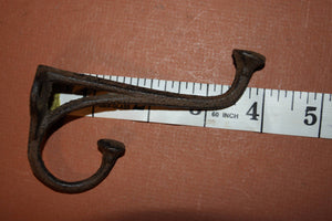 Rustic Country Group Meeting Room Coat & Hat Wall Hooks Cast Iron, 3 1/2 inch H-06