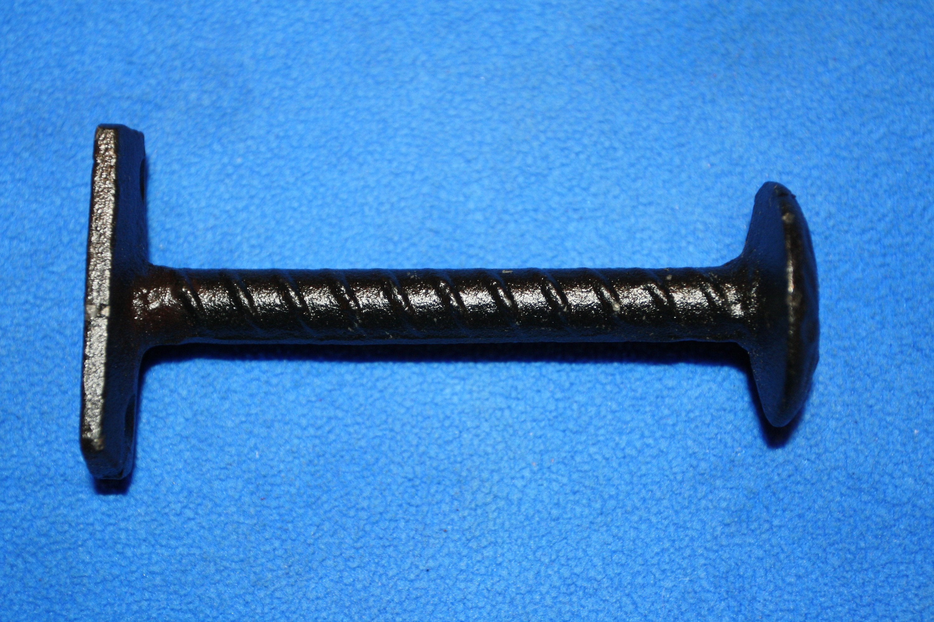 Railroad Spike Wall Hook, Free Shipping, Solid Cast Iron Durable Railroad Spike Wall Hook, Railroad Wall Decor, Collectible, H-73